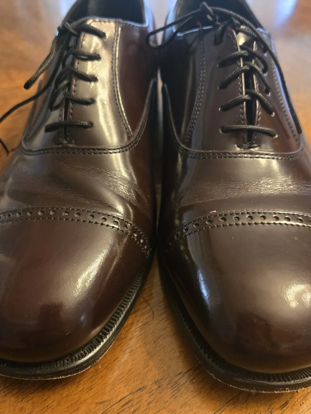 Florsheim Men's Burgundy Cap-Toe Oxfords